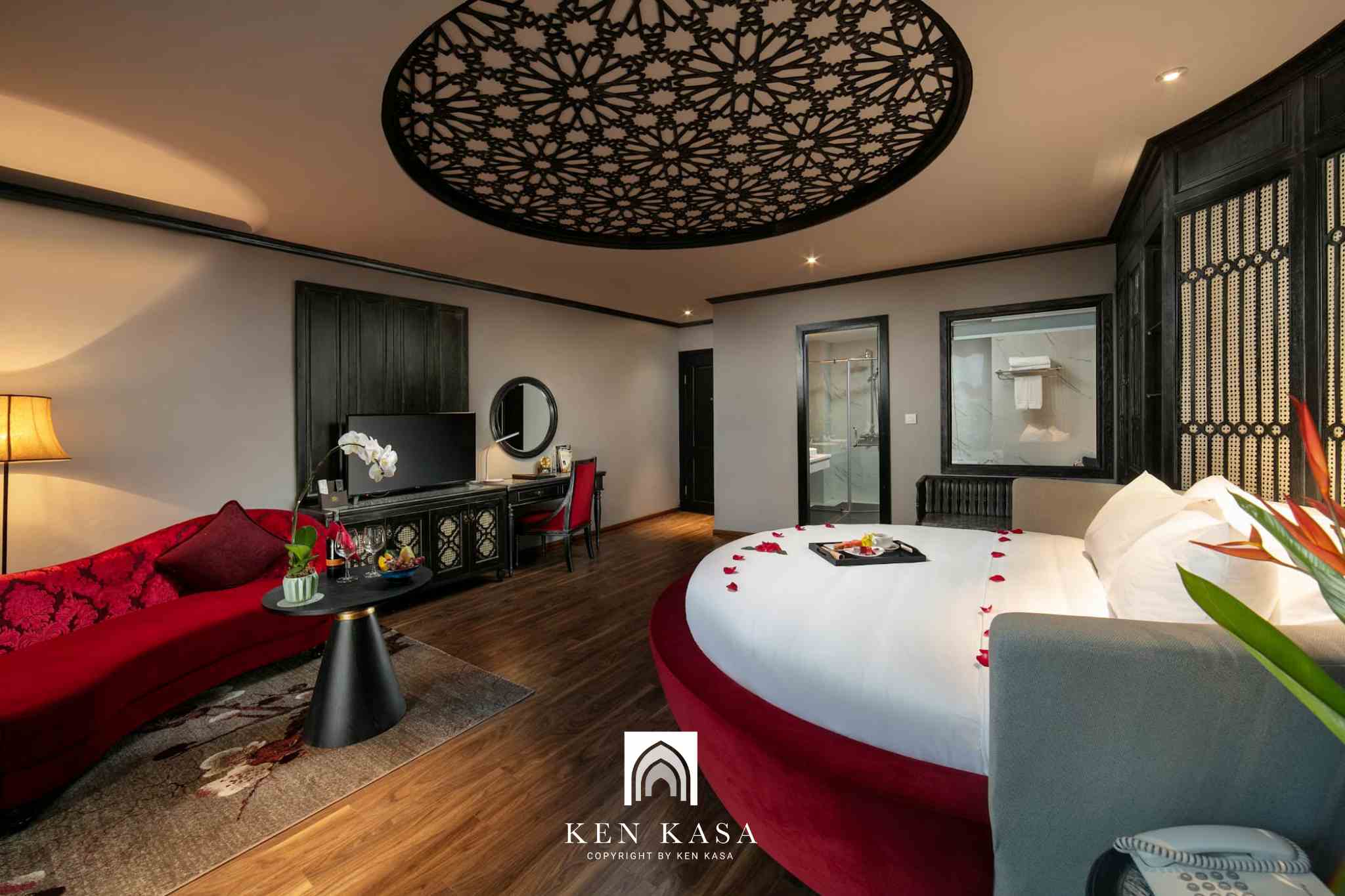 Kh&ocirc;ng gian l&atilde;ng mạn tại Shining Central Hotel & Spa